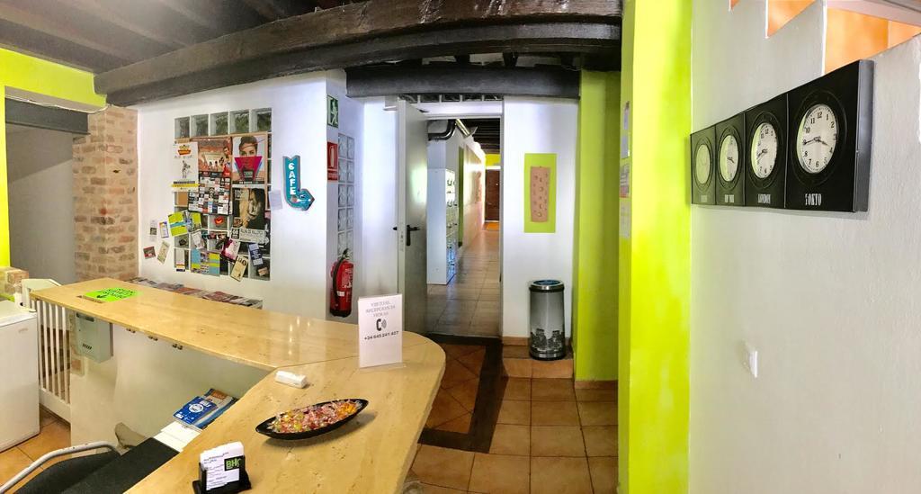 Albergue Juvenil New Age Hostel Palma de Mallorca Bagian luar foto