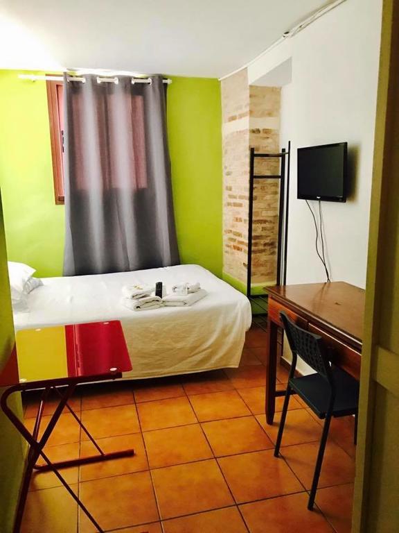 Albergue Juvenil New Age Hostel Palma de Mallorca Bagian luar foto